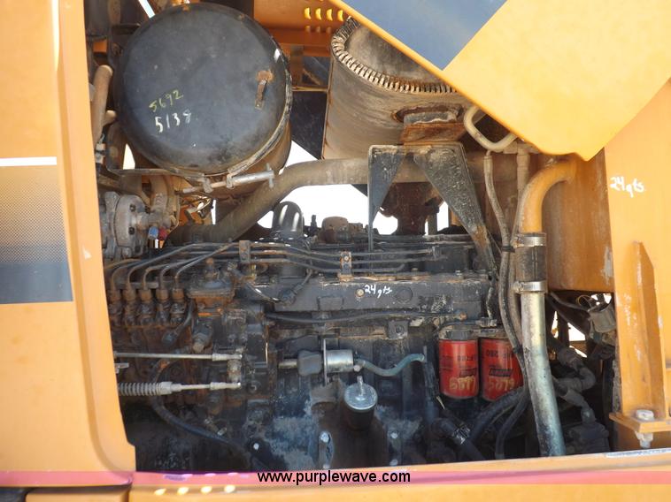 image for item H1798 2002 Case 865 articulated motor grader