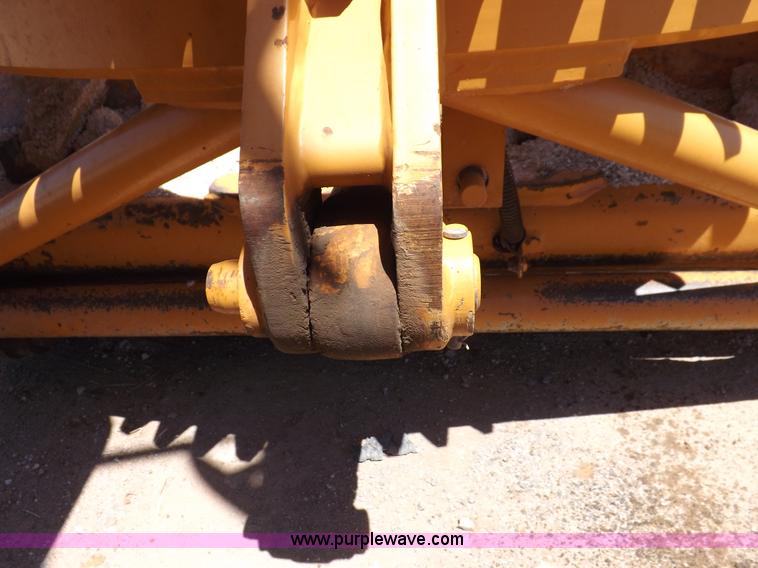 image for item H1798 2002 Case 865 articulated motor grader