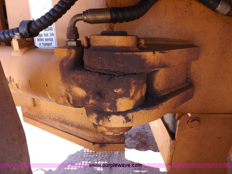 image for item H1798 2002 Case 865 articulated motor grader