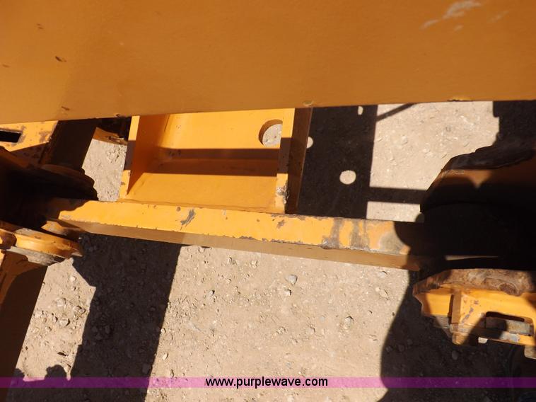 image for item H1798 2002 Case 865 articulated motor grader