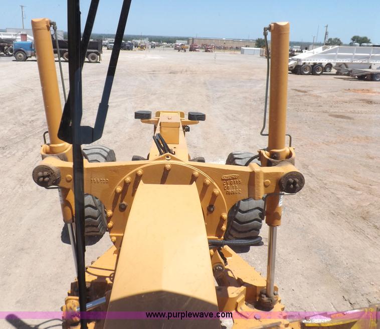 image for item H1798 2002 Case 865 articulated motor grader