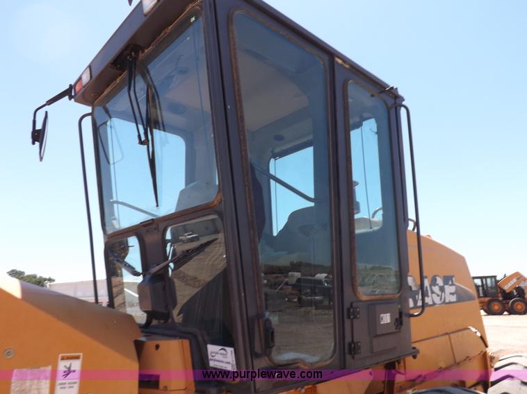 image for item H1798 2002 Case 865 articulated motor grader