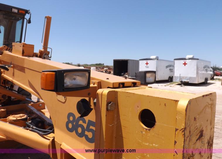 image for item H1798 2002 Case 865 articulated motor grader