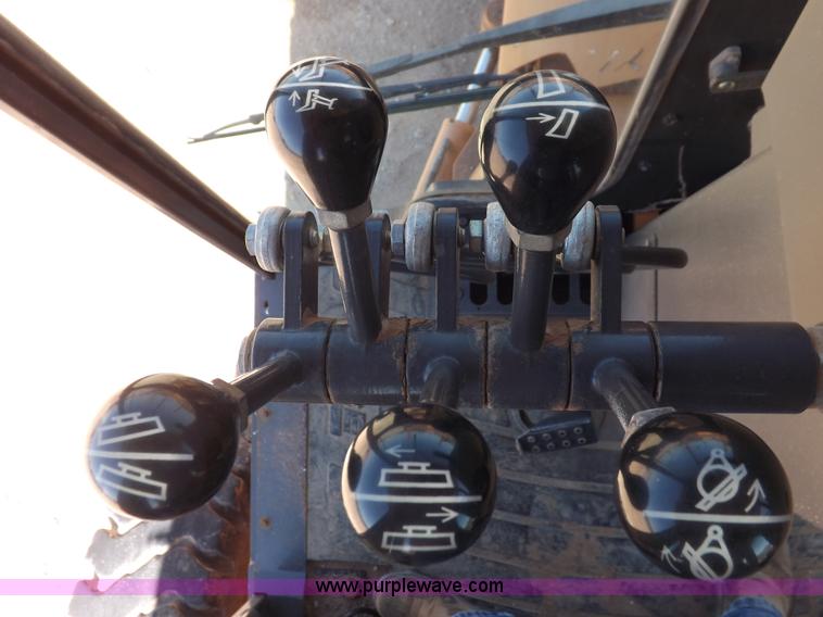 image for item H1799 2004 Case 865 DHP articulated motor grader