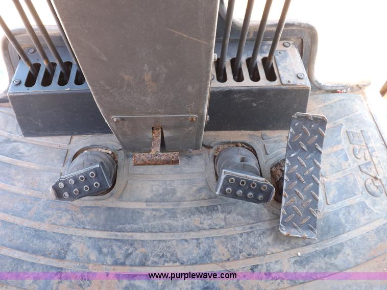 image for item H1799 2004 Case 865 DHP articulated motor grader