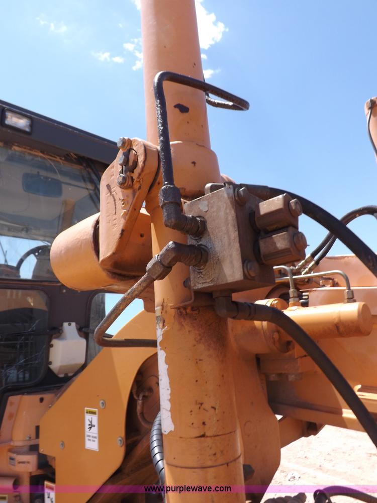 image for item H1799 2004 Case 865 DHP articulated motor grader