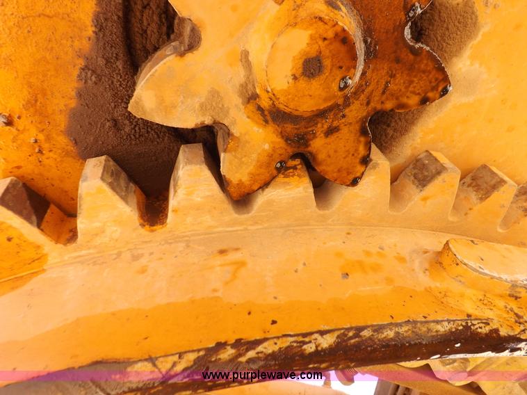 image for item H1799 2004 Case 865 DHP articulated motor grader