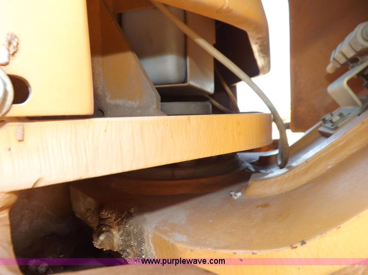 image for item H1799 2004 Case 865 DHP articulated motor grader