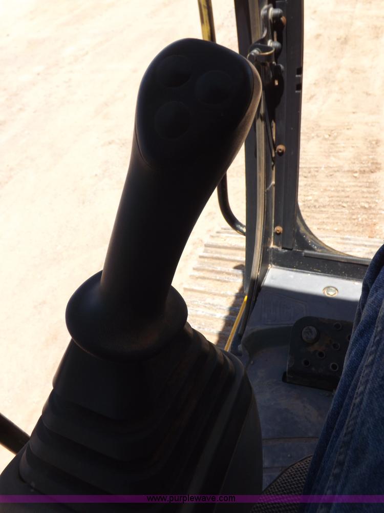 image for item H1800 JCB JS200L excavator