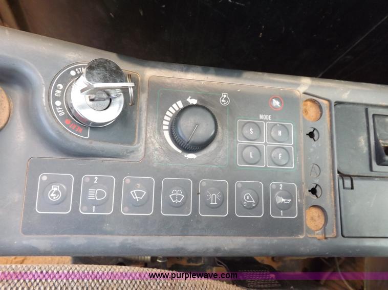 image for item H1800 JCB JS200L excavator