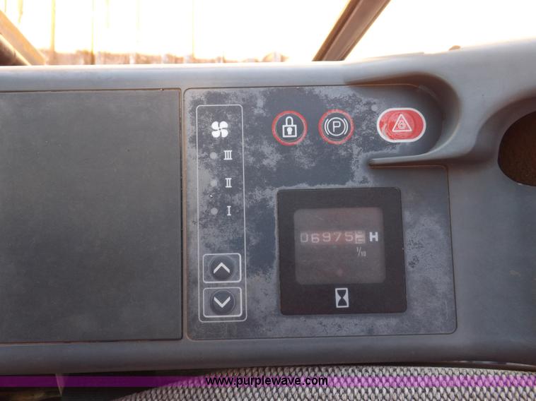 image for item H1800 JCB JS200L excavator