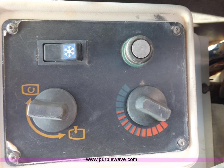 image for item H1800 JCB JS200L excavator