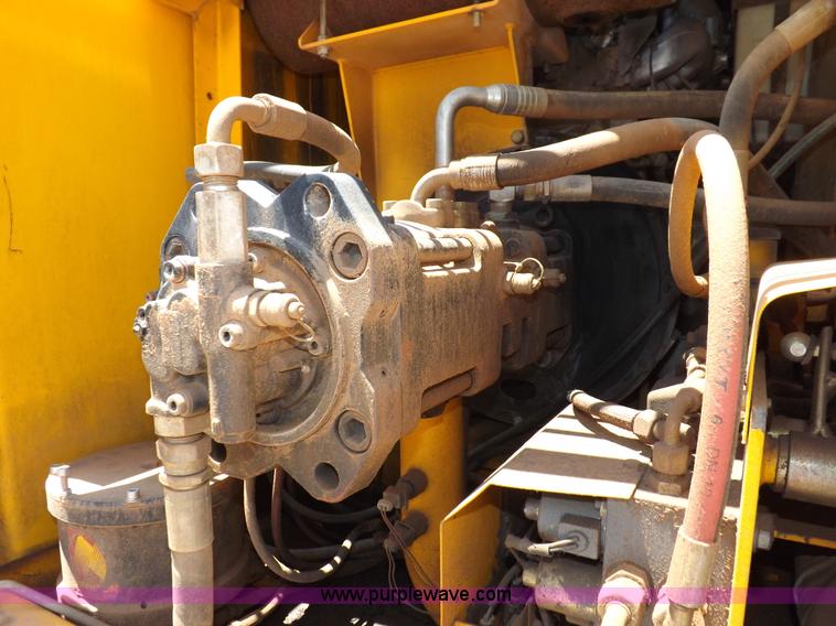 image for item H1800 JCB JS200L excavator