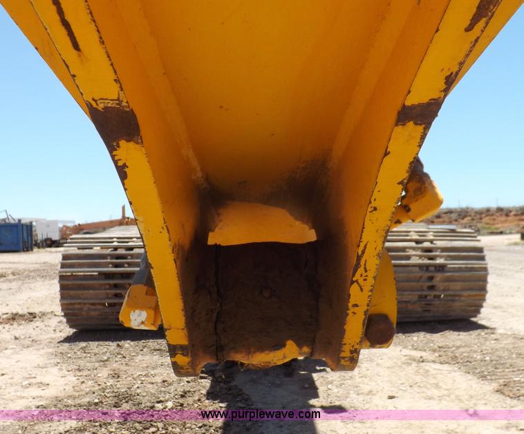 image for item H1800 JCB JS200L excavator