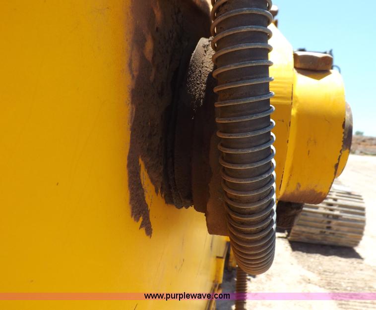 image for item H1800 JCB JS200L excavator