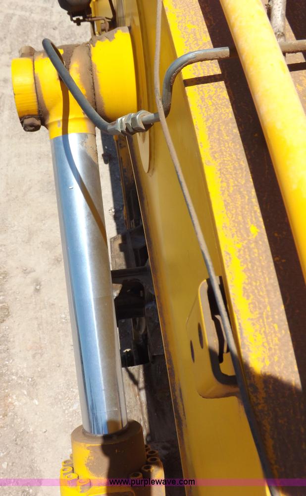 image for item H1800 JCB JS200L excavator