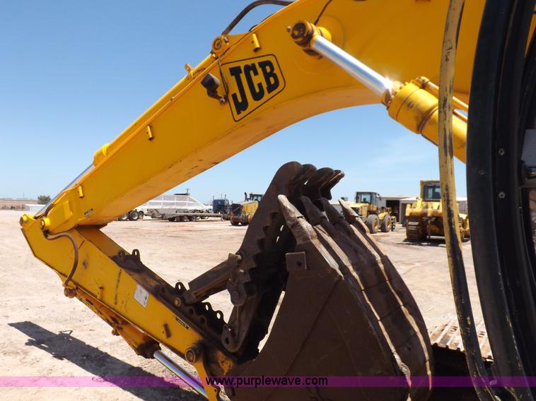 image for item H1800 JCB JS200L excavator