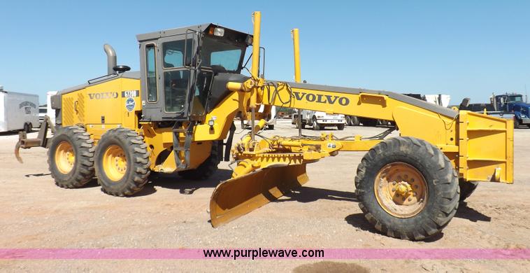 image for item H1801 2003 Volvo G720B articulated motor grader