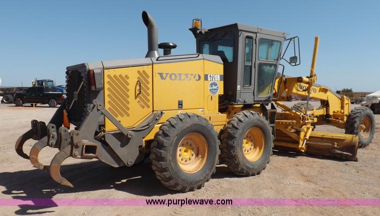 image for item H1801 2003 Volvo G720B articulated motor grader