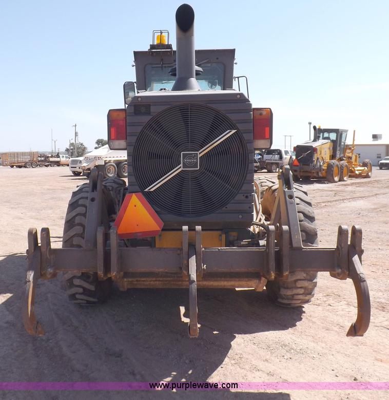 image for item H1801 2003 Volvo G720B articulated motor grader