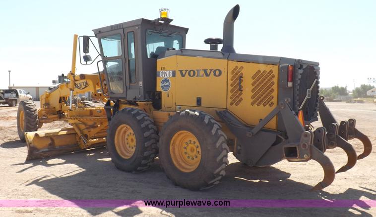 image for item H1801 2003 Volvo G720B articulated motor grader