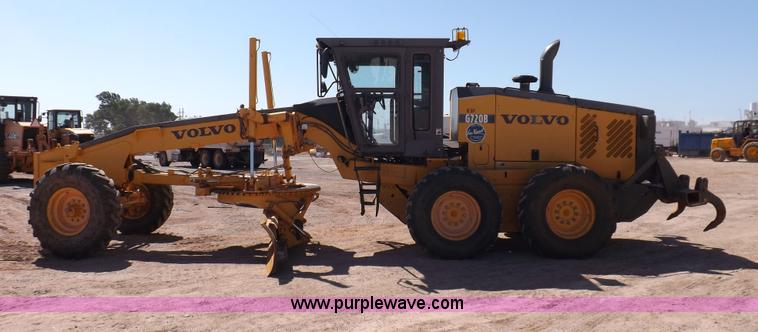 image for item H1801 2003 Volvo G720B articulated motor grader