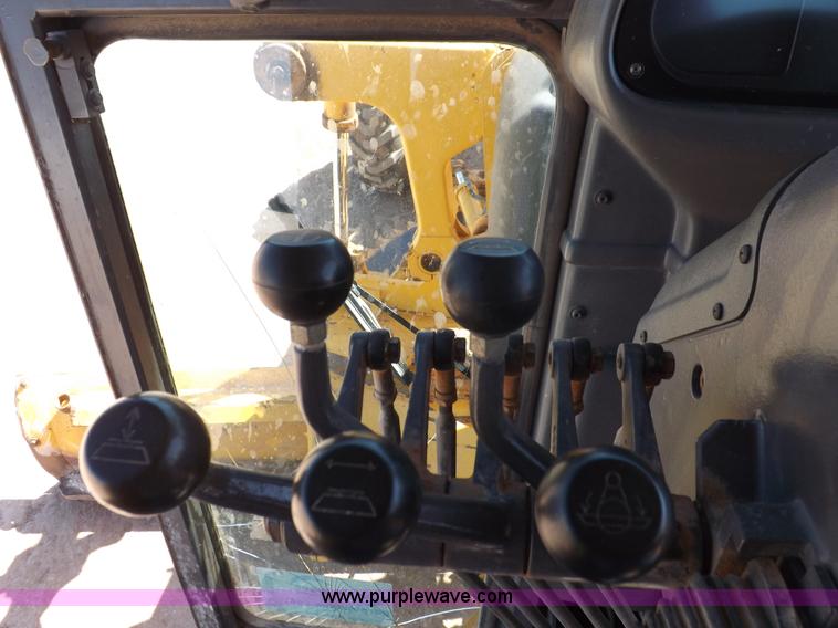 image for item H1801 2003 Volvo G720B articulated motor grader