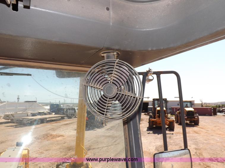 image for item H1801 2003 Volvo G720B articulated motor grader