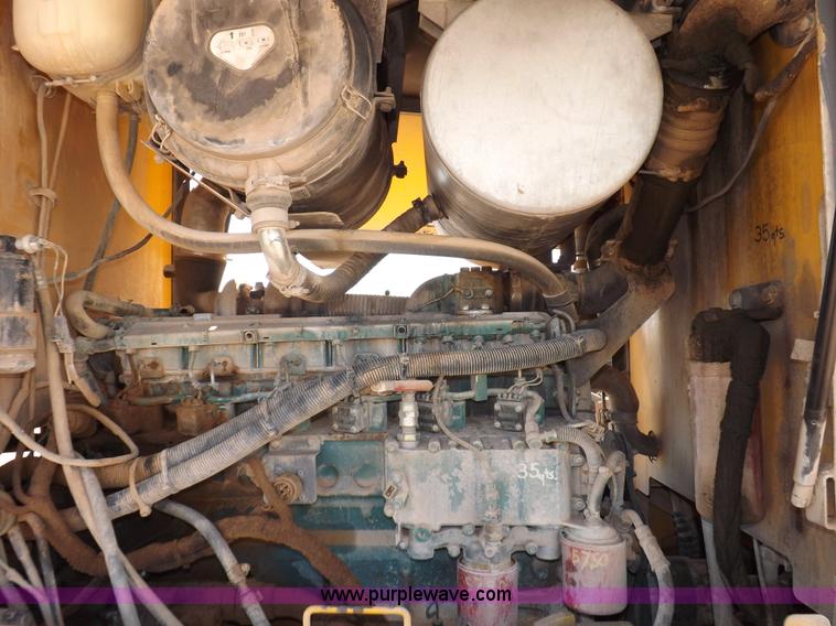 image for item H1801 2003 Volvo G720B articulated motor grader