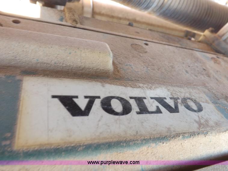 image for item H1801 2003 Volvo G720B articulated motor grader