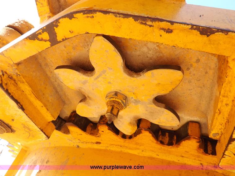 image for item H1801 2003 Volvo G720B articulated motor grader