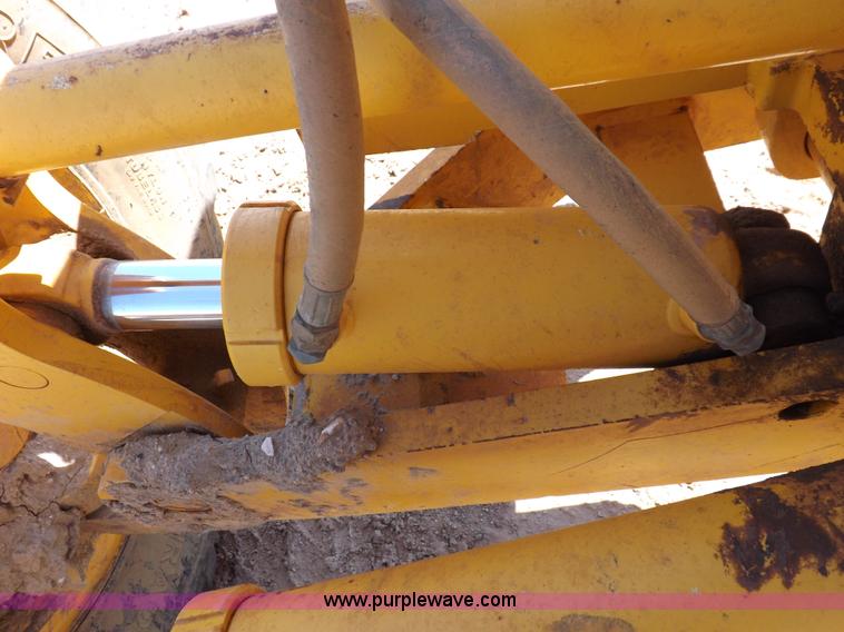 image for item H1801 2003 Volvo G720B articulated motor grader