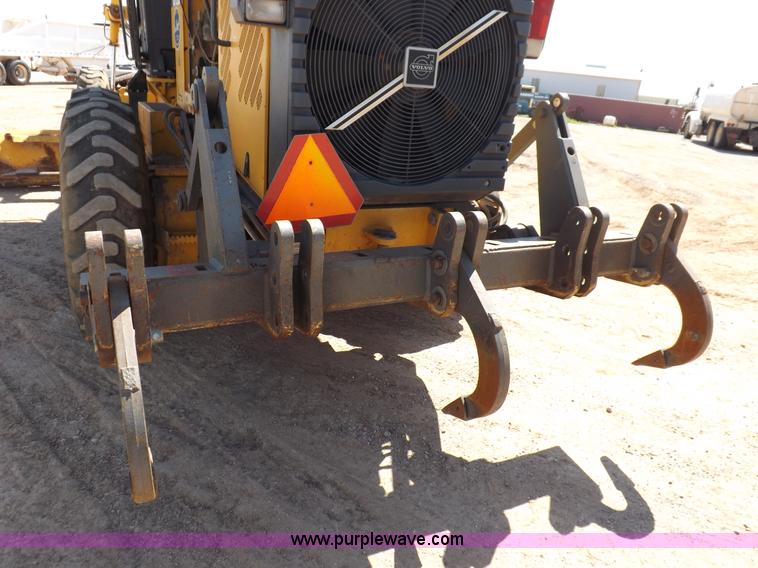 image for item H1801 2003 Volvo G720B articulated motor grader