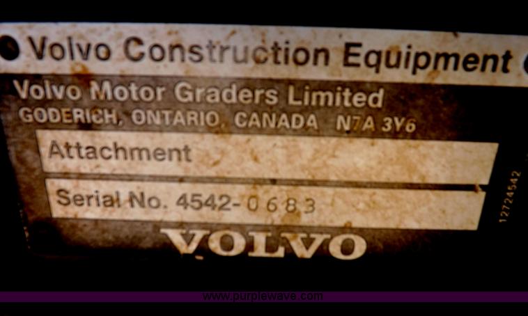 image for item H1801 2003 Volvo G720B articulated motor grader