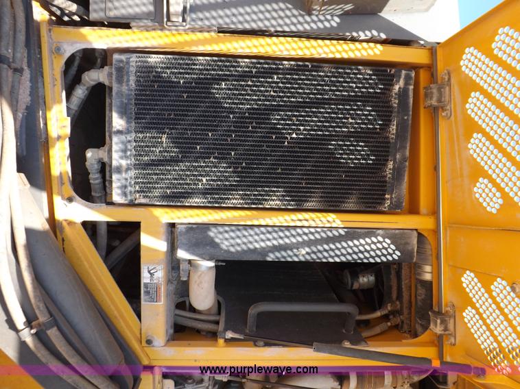 image for item H1801 2003 Volvo G720B articulated motor grader