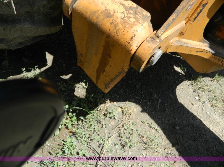 image for item H2457 2000 Case 580 Super L backhoe