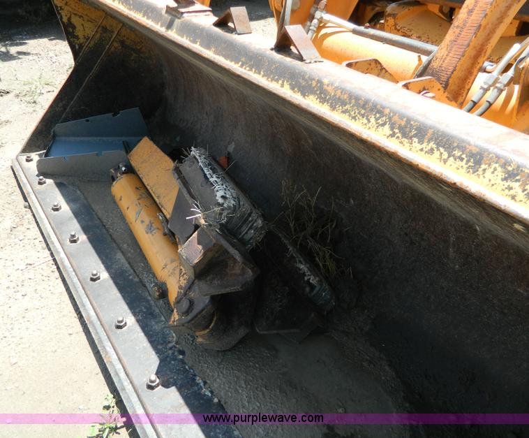 image for item H2457 2000 Case 580 Super L backhoe