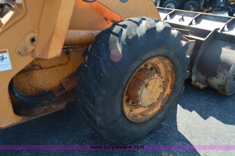 image for item H2927 1999 Case 621C wheel loader