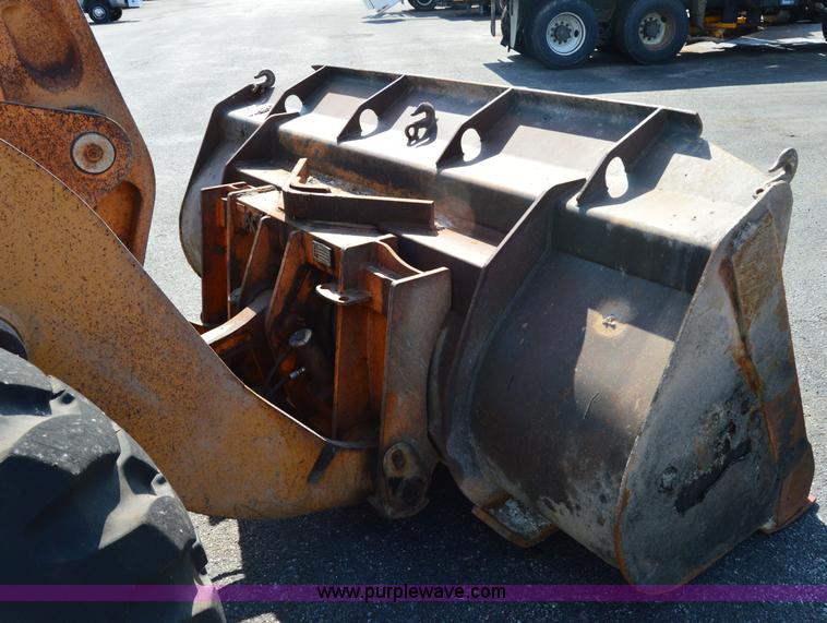image for item H2927 1999 Case 621C wheel loader