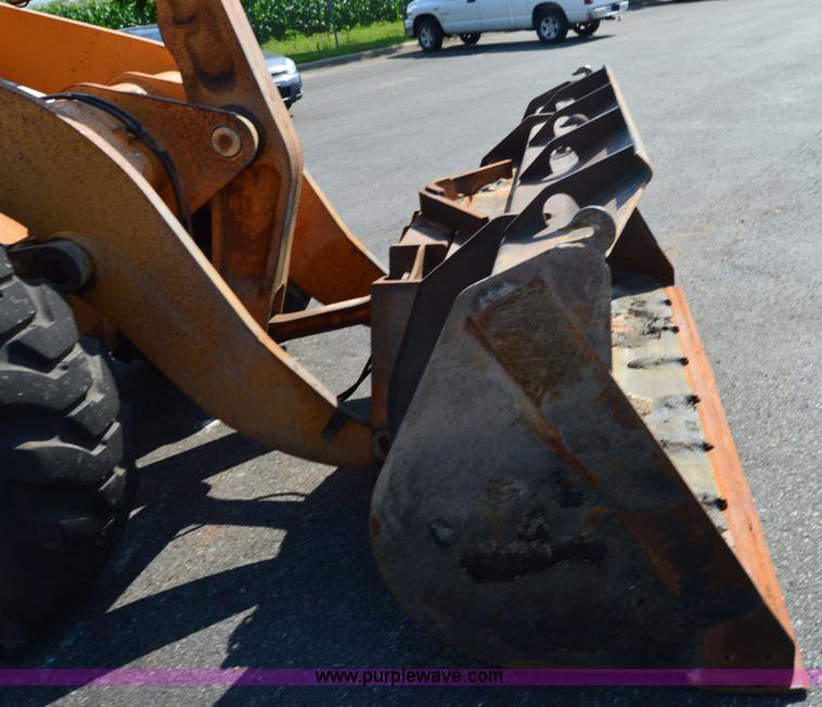 image for item H2927 1999 Case 621C wheel loader