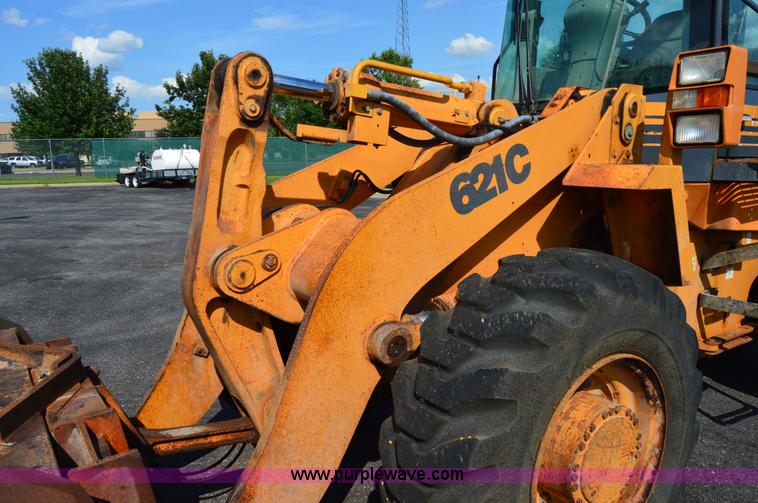 image for item H2927 1999 Case 621C wheel loader