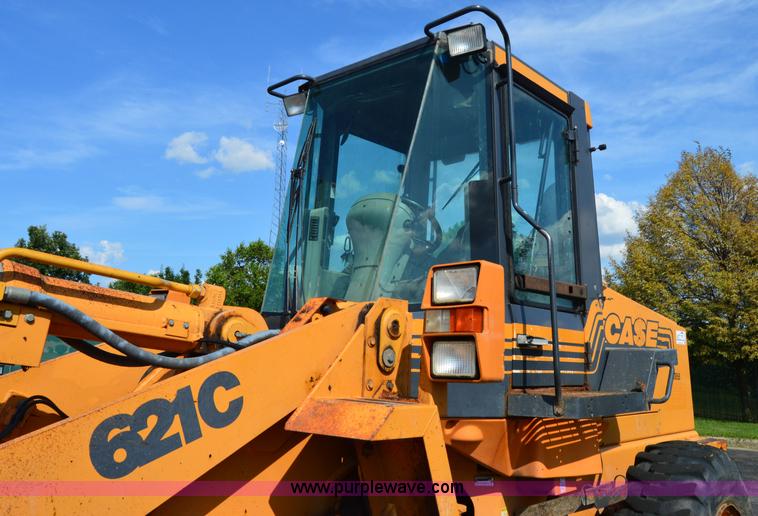image for item H2927 1999 Case 621C wheel loader