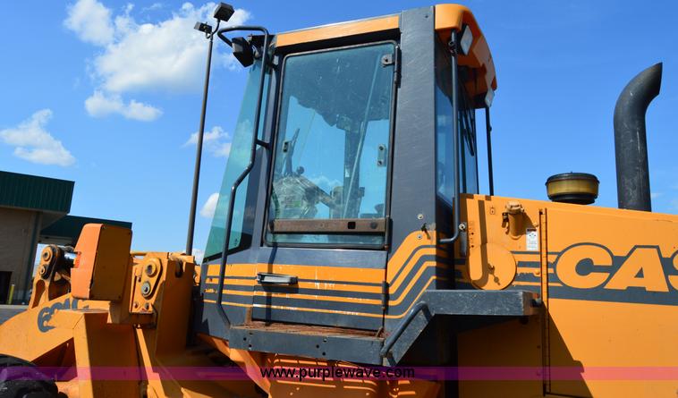 image for item H2927 1999 Case 621C wheel loader