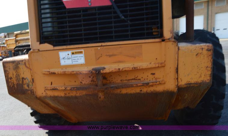 image for item H2927 1999 Case 621C wheel loader