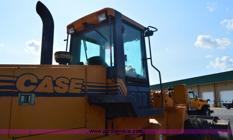 image for item H2927 1999 Case 621C wheel loader