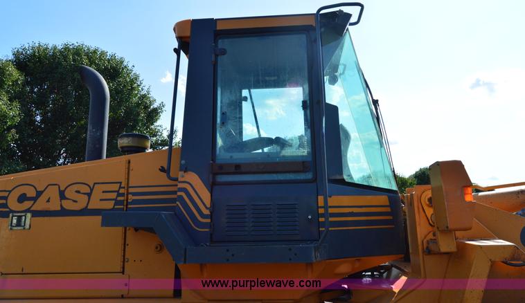 image for item H2927 1999 Case 621C wheel loader