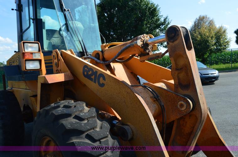 image for item H2927 1999 Case 621C wheel loader