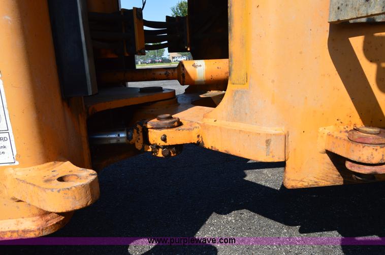 image for item H2927 1999 Case 621C wheel loader