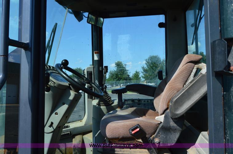 image for item H2927 1999 Case 621C wheel loader