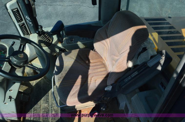 image for item H2927 1999 Case 621C wheel loader